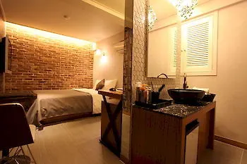 Hotel Sky The Classic 2*