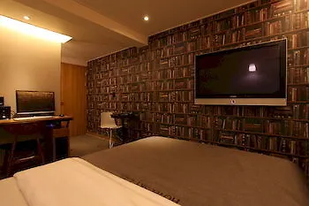 Sky The Classic Hotel 2*